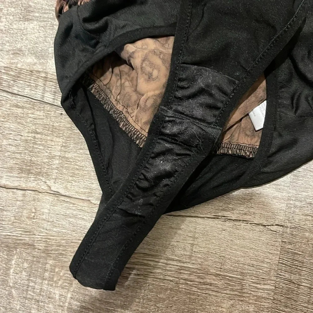 NWT!! Good American - Flowing Faux Wrap Leopard Bodysuit - Size 0 - Picture 7 of 8